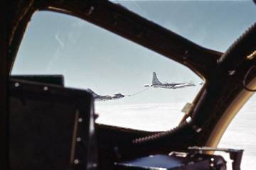 622nd AREFS refueling-b-66s