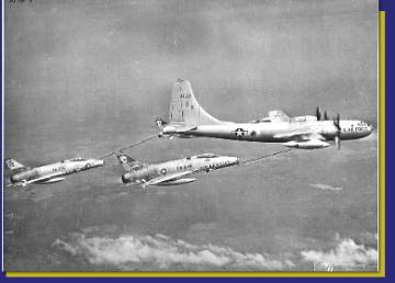 KB-50J refueling F-101s